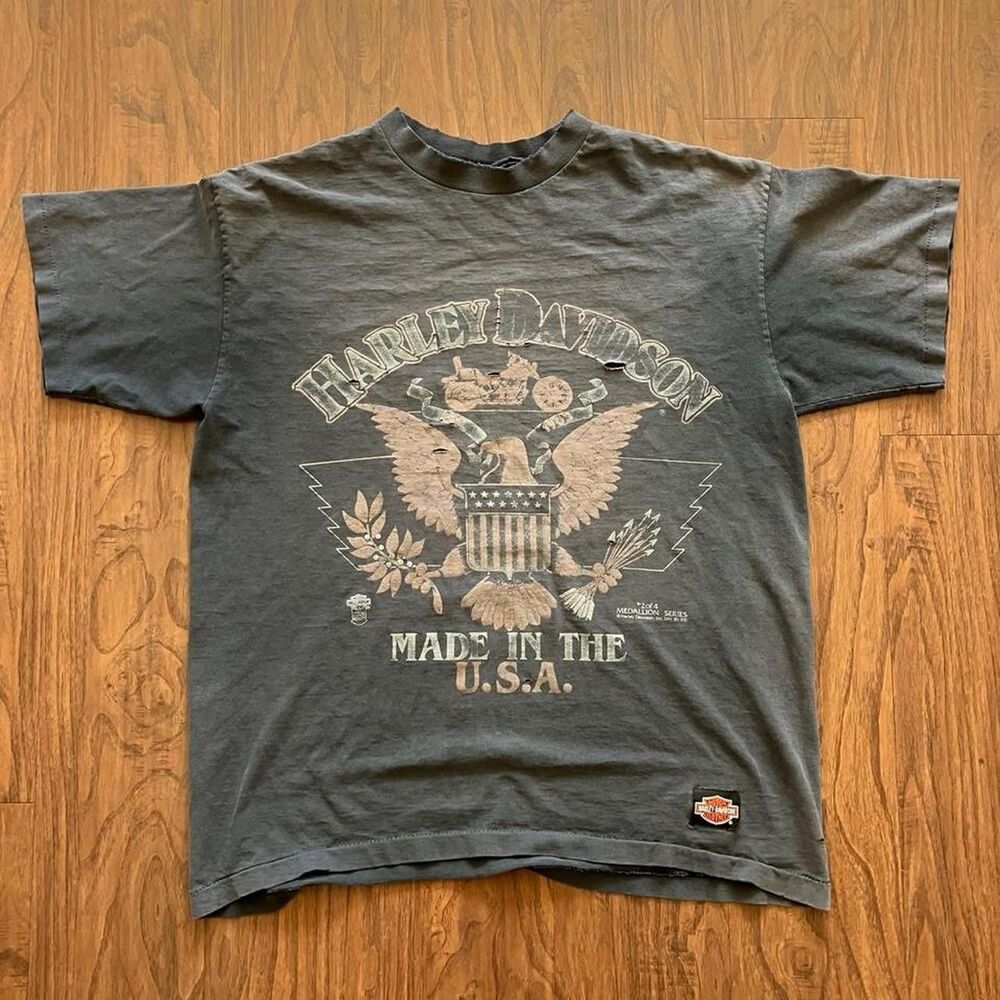 Harley-davidson Men's Grey and Black T-shirt